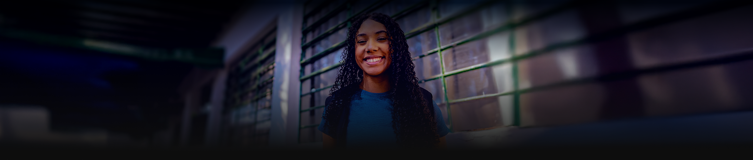Estudante sorrindo